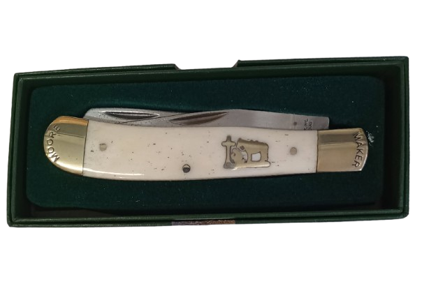 Moore Maker Matador, Texas 5202PC Praying Cowboy Trapper Knife WHITE Bone